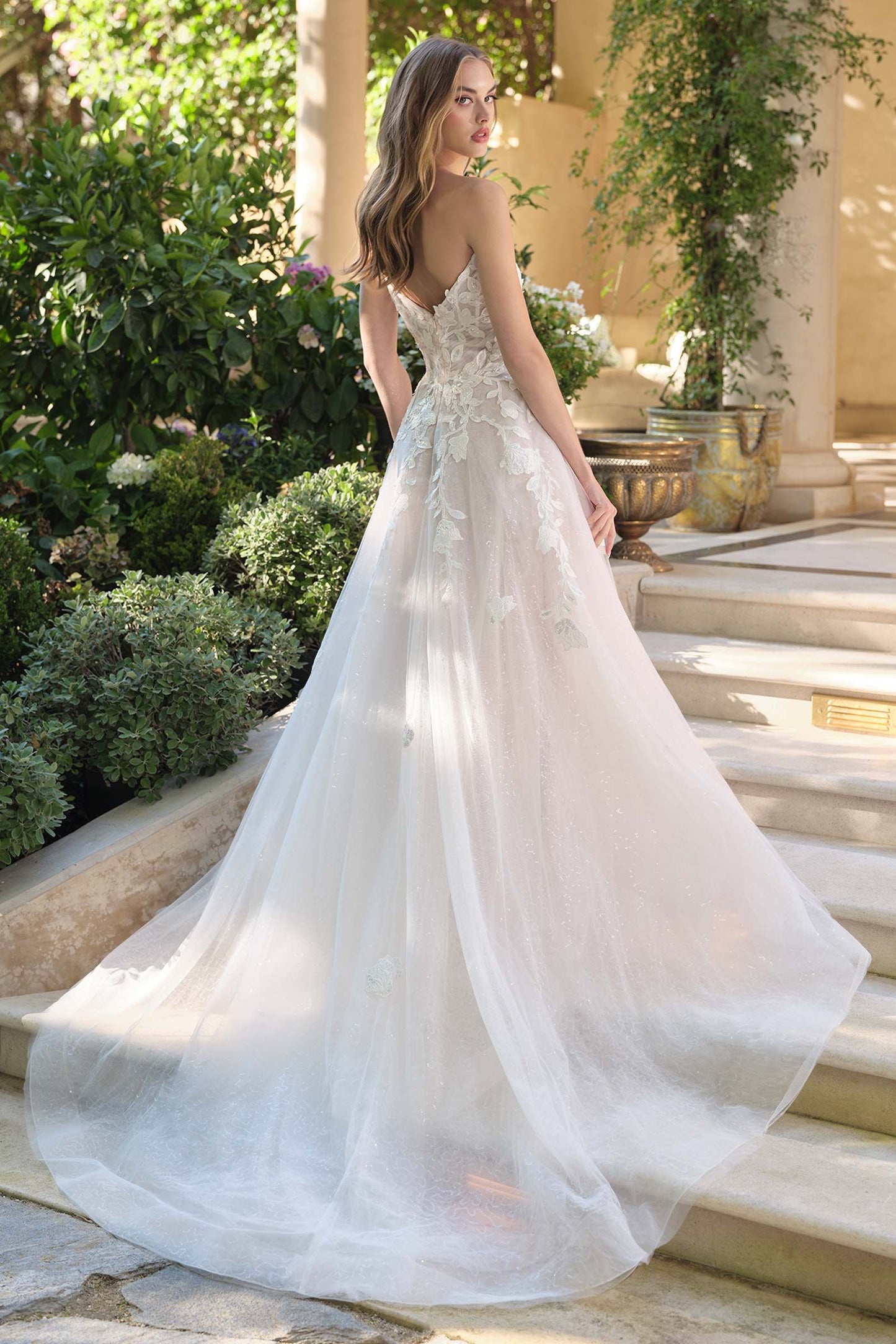 Andrea & Leo WL070 Vestido de novia acampanado sin tirantes con escote ilusión pronunciado