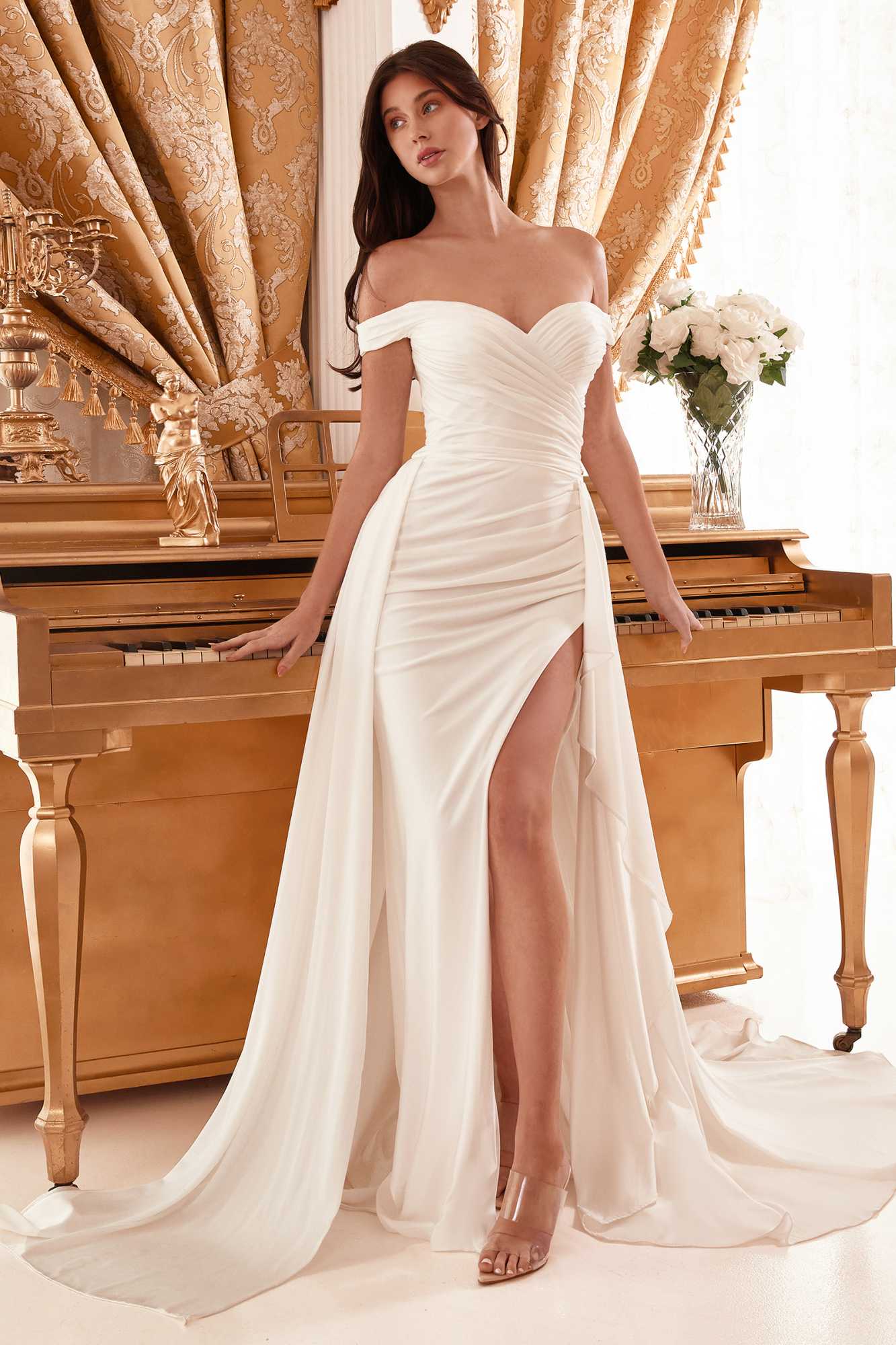 Ladivine WN315 Vestido de novia largo con sobrefalda, escote Bardot y drapeado