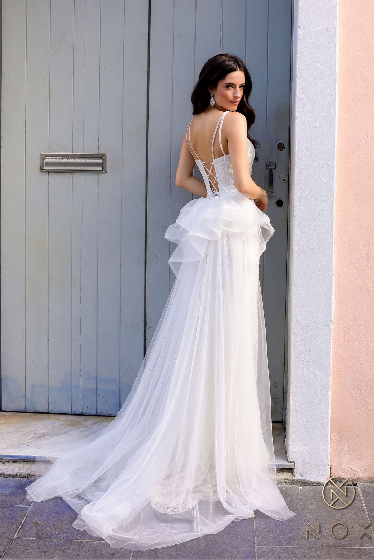 Vestido de Noche Ajustado con Sobrefalda de Volantes y Escote Corazón Largo Nox Anabel Y1475