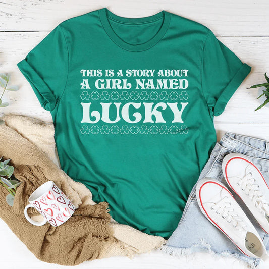 Una chica llamada Lucky Tee