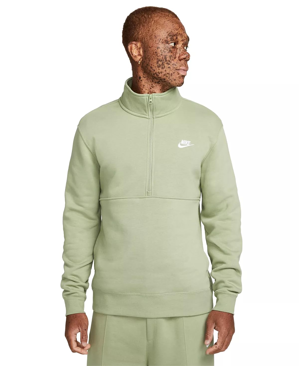 Nike Sportswear Club para hombre, tejido cepillado, cuello redondo, cierre de media cremallera, talla XL, color verde