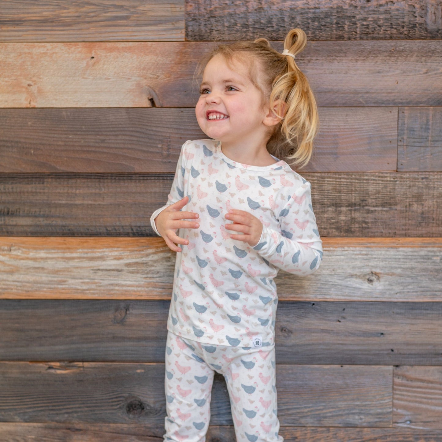 Pijama de bambú de gallinas rosas para niños grandes
