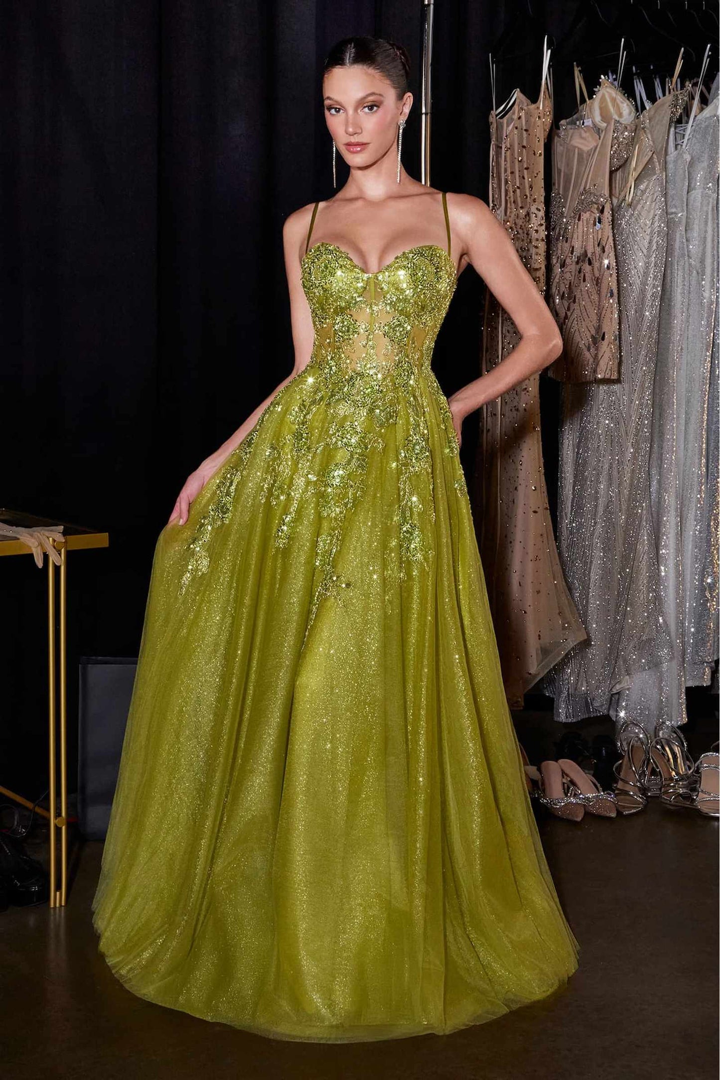 Ladivine C177 Vestido largo de tul brillante con apliques florales de encaje y corte en A