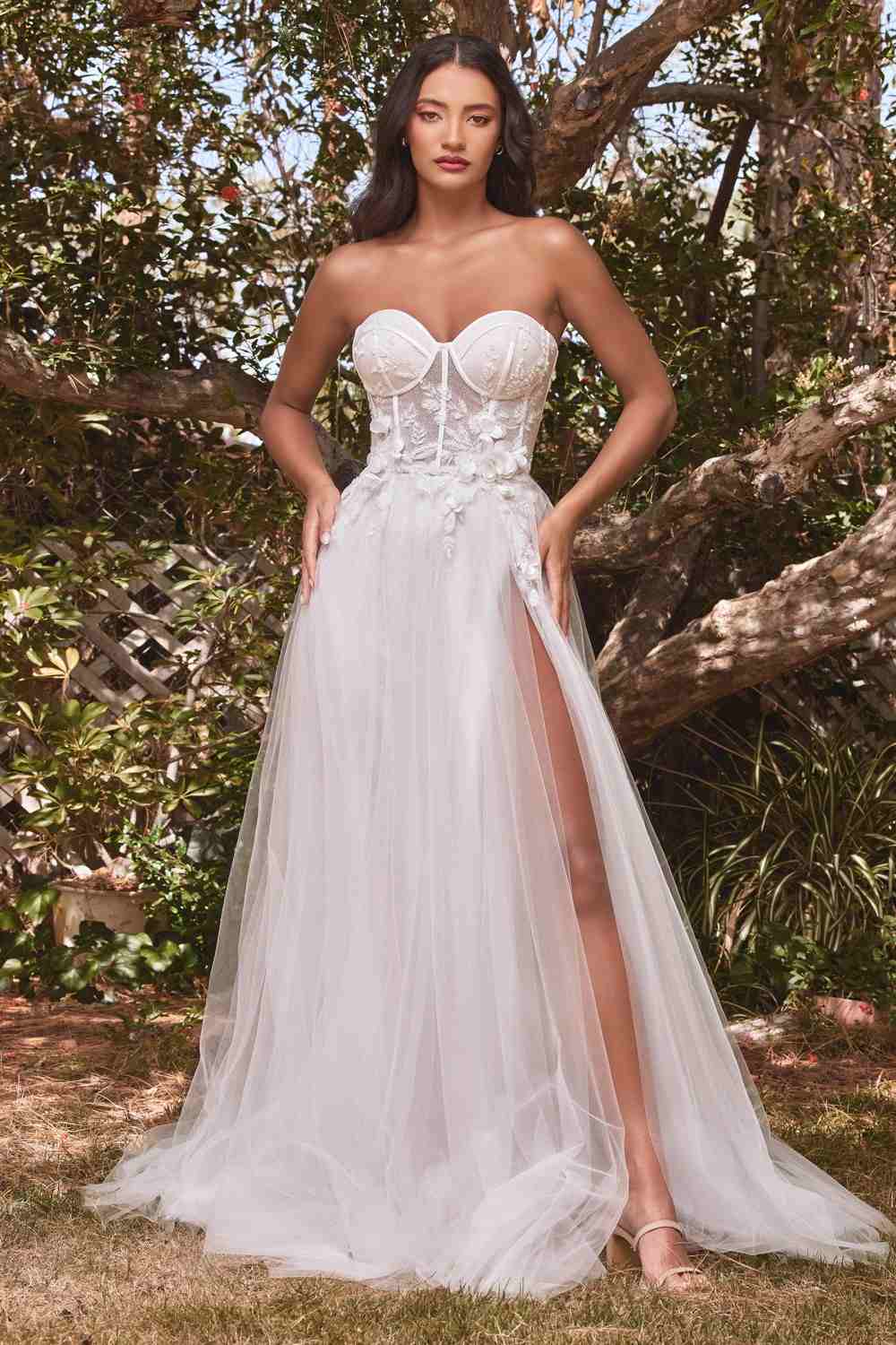 Vestido de fiesta largo sin tirantes de tul floral Cinderella Divine CB080W