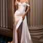 Vestido de novia ajustado de encaje y satén sin hombros Ladivine CD803W
