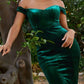 Cinderella Divine CH139 Vestido largo de terciopelo ajustado con hombros descubiertos