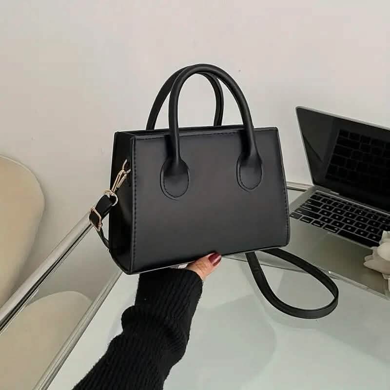 Minibolso de mano negro elegante