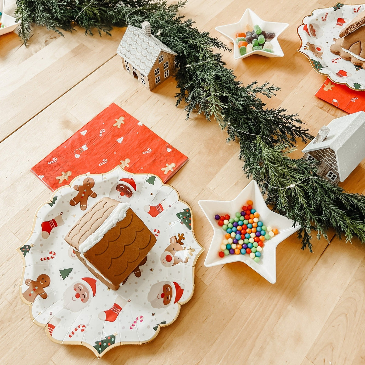 Servilletas clásicas con iconos navideños