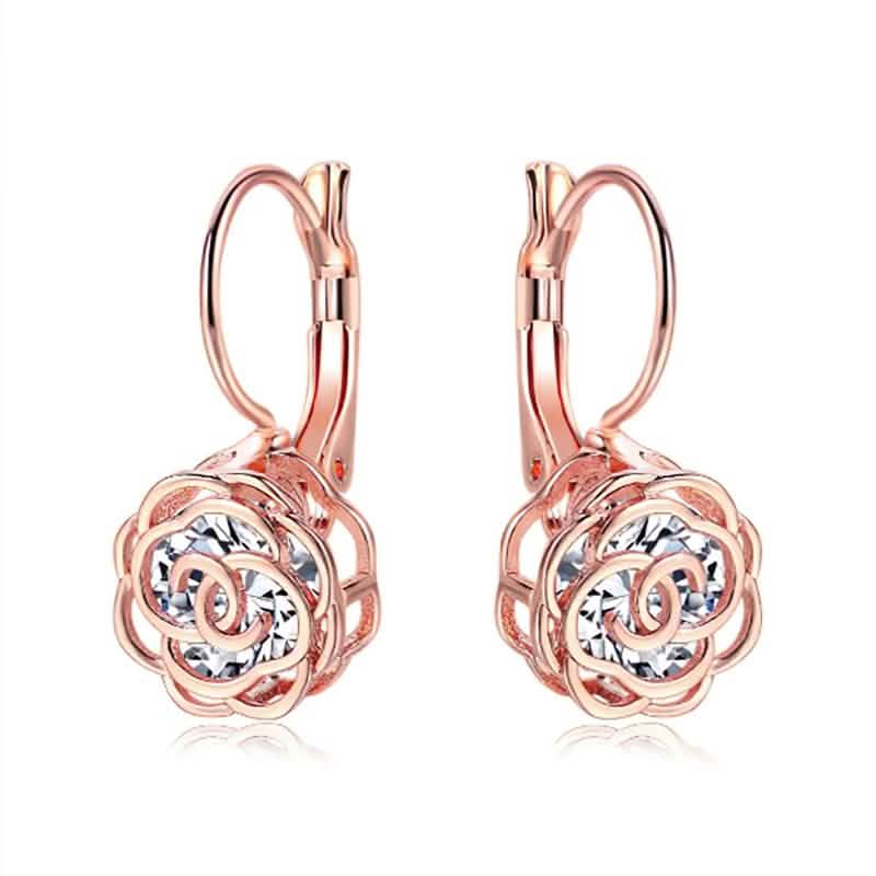 Pendientes florales de palanca hacia atrás Cystal en oro