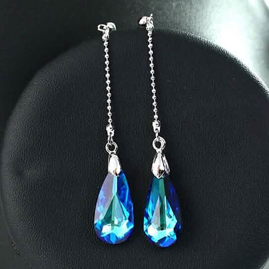 Pendientes colgantes de moda con forma de pera