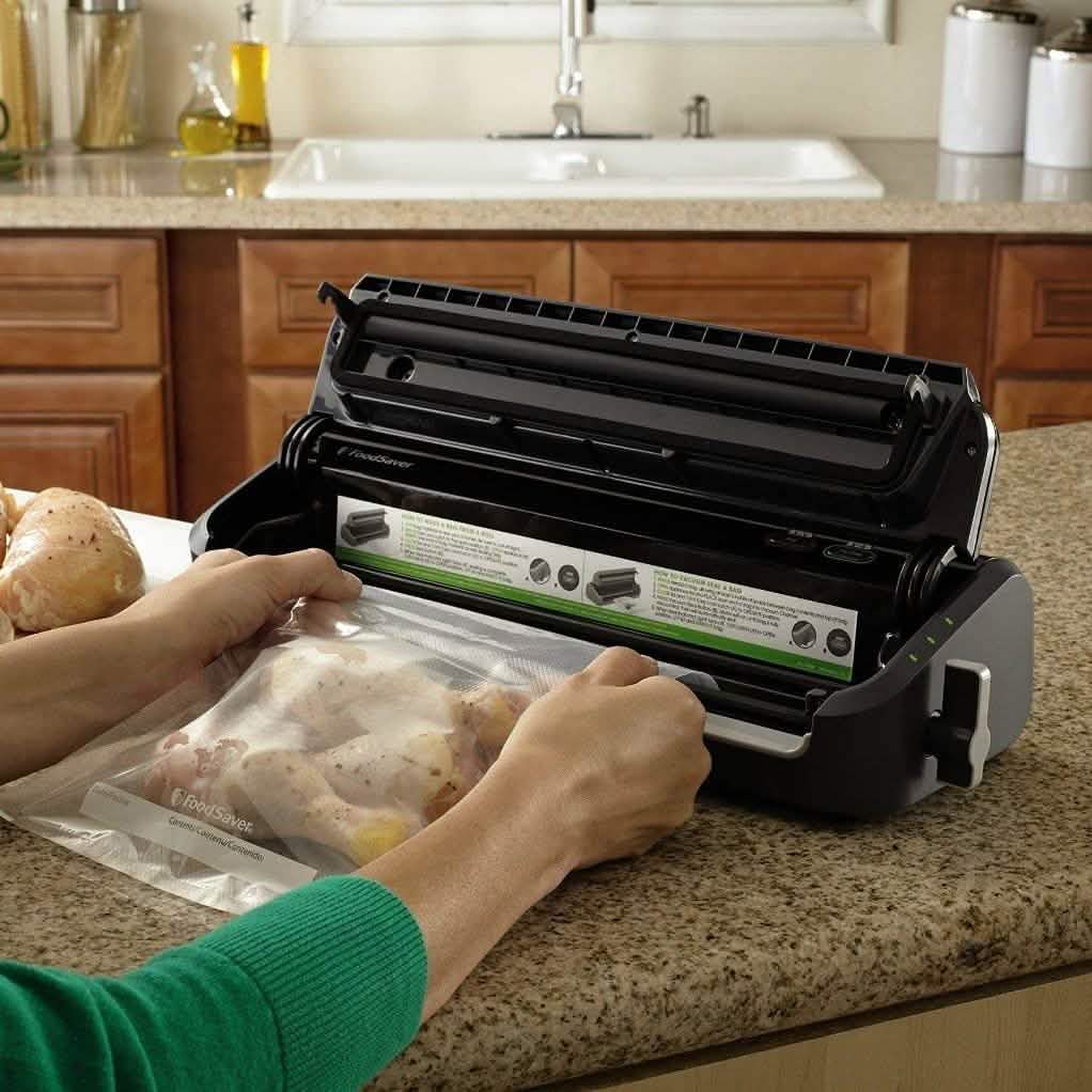 Sistema de sellado al vacío FoodSaver con bolsas y rollos de inicio