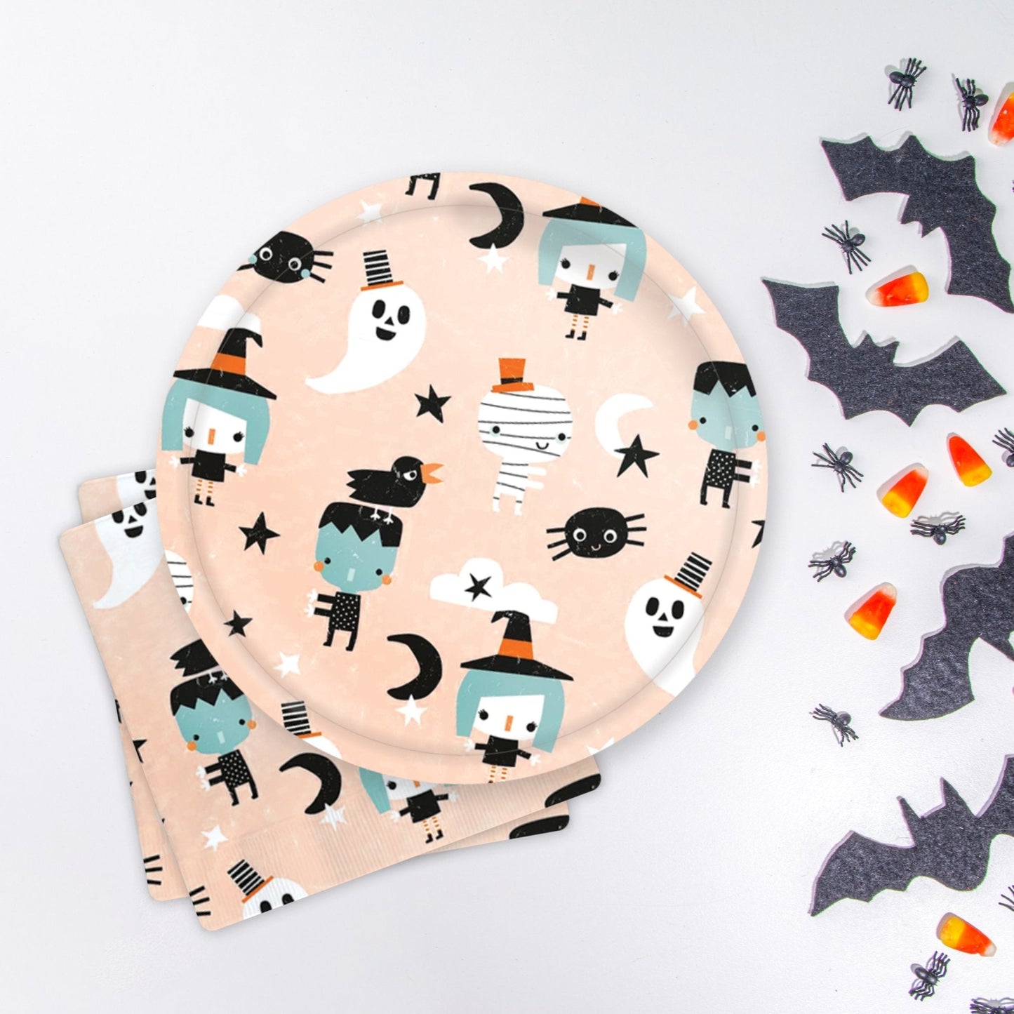 Juego de vajilla con motivos de Halloween