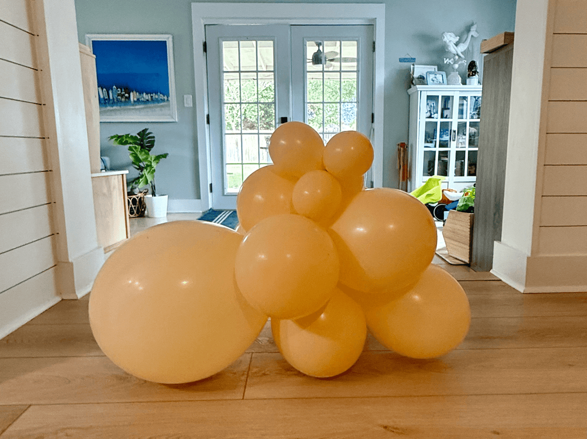 Globos de látex prémium color durazno en racimo (5, 11 y 17 pulgadas)