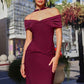 Vestido elástico ajustado Astee T503 con cuello halter y hombros descubiertos