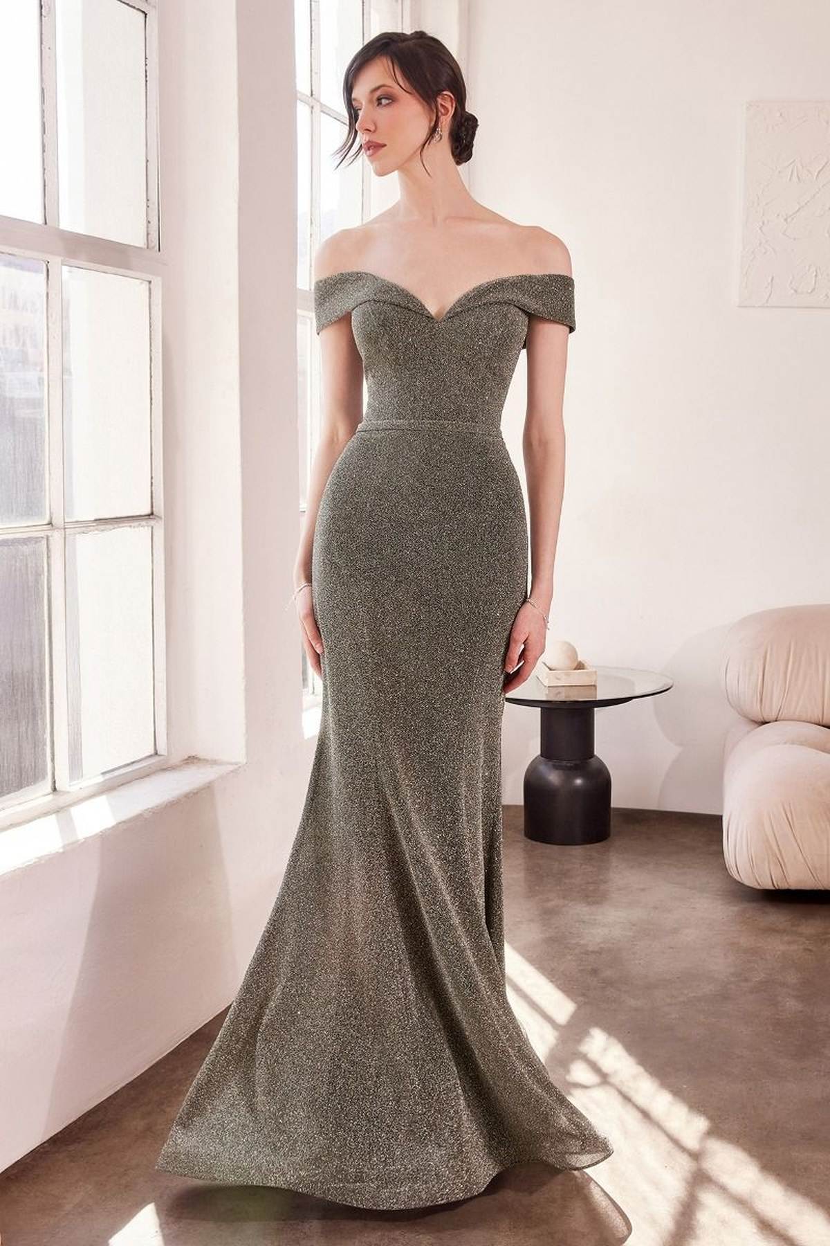 Vestido de fiesta ajustado con escote corazón sin hombros Ladivine Amoris T602