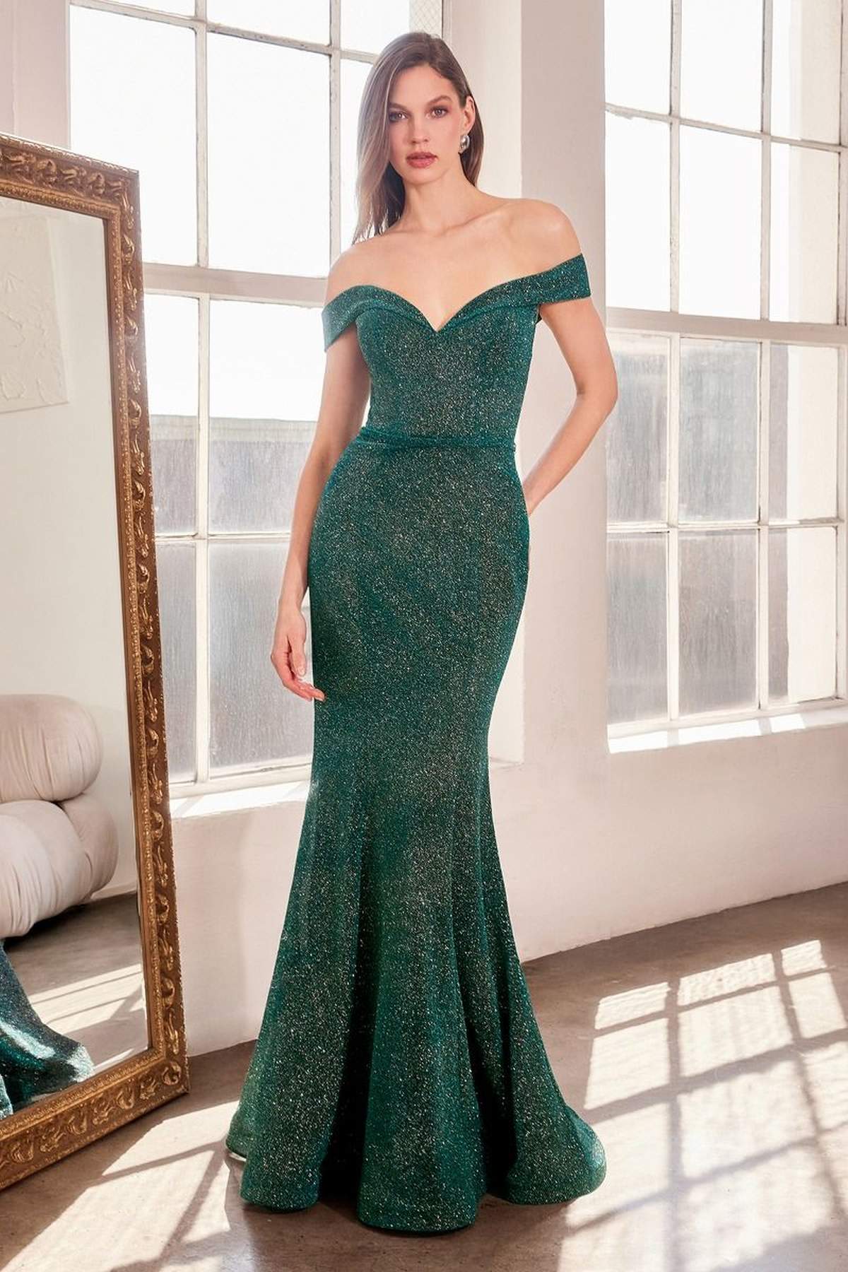 Vestido de fiesta ajustado con escote corazón sin hombros Ladivine Amoris T602