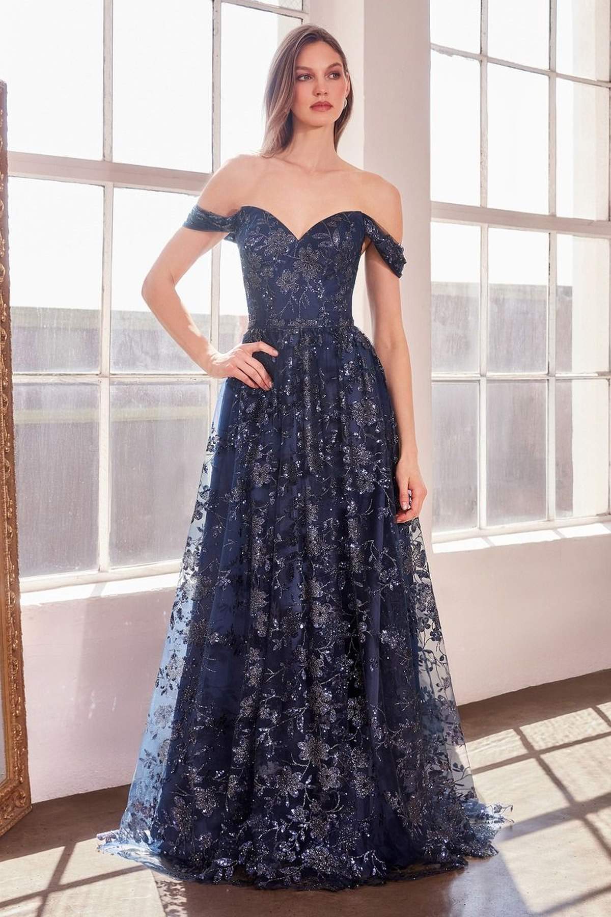 Vestido de fiesta estilo A sin hombros con estampado brillante Ladivine Amoris T607
