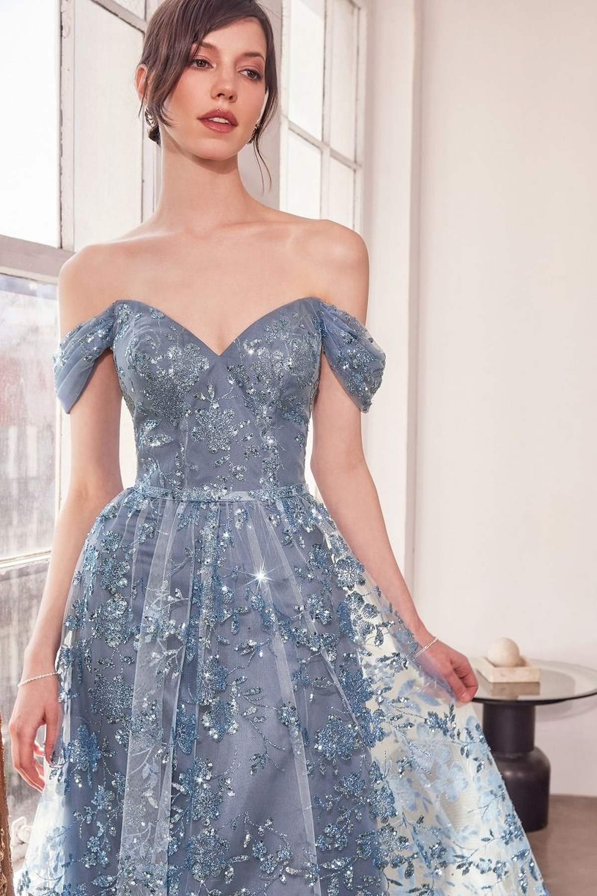 Vestido de fiesta estilo A sin hombros con estampado brillante Ladivine Amoris T607