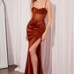 Vestido de fiesta largo de satén con corpiño transparente ajustado y cuello drapeado modelo T812 Ladivine Amoris