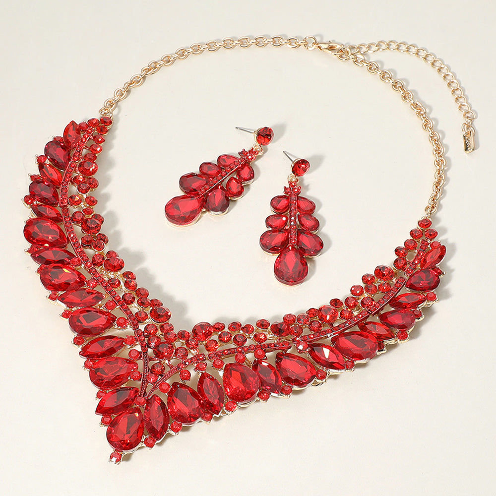 Collar de noche con forma de V adornado con piedras redondas, marquesa y lágrima