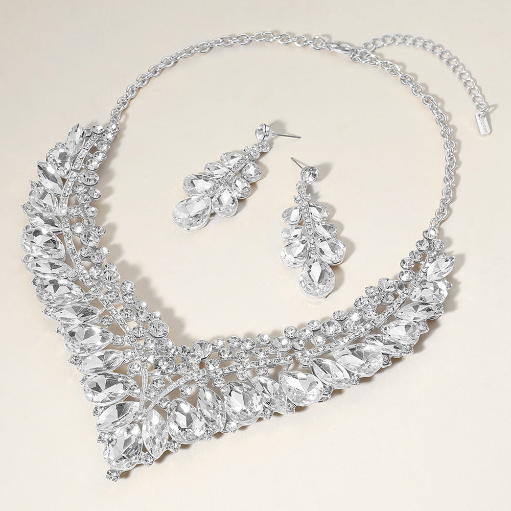 Collar de noche con forma de V adornado con piedras redondas, marquesa y lágrima