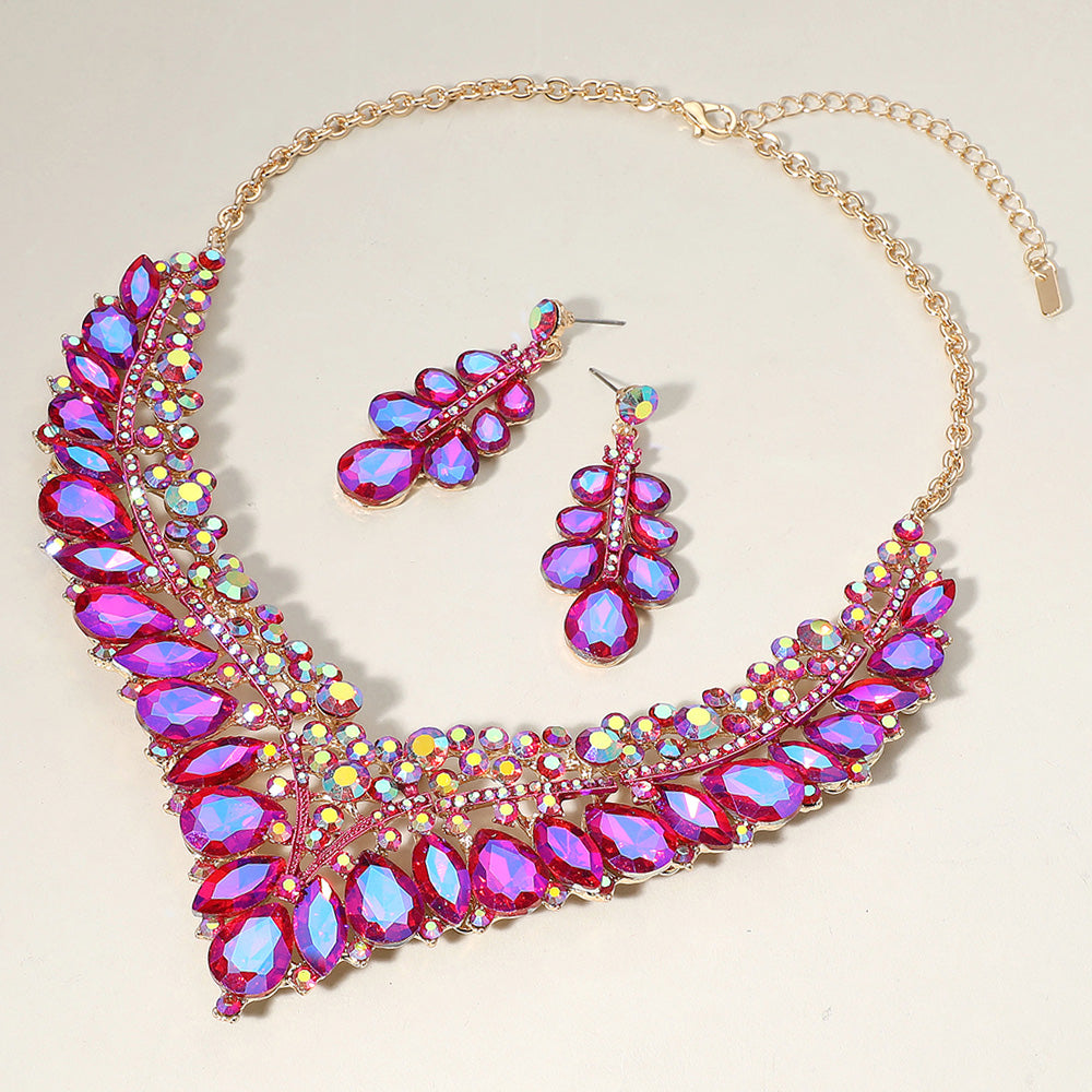 Collar de noche con forma de V adornado con piedras redondas, marquesa y lágrima