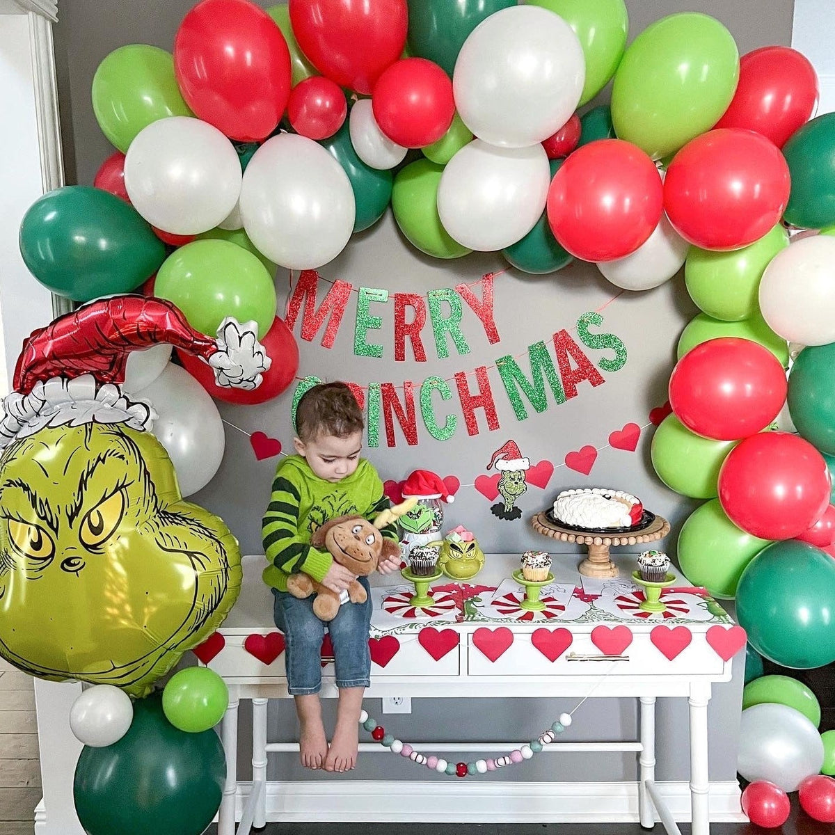 Guirnalda de Globos de Navidad Inspirada en Grinchmas