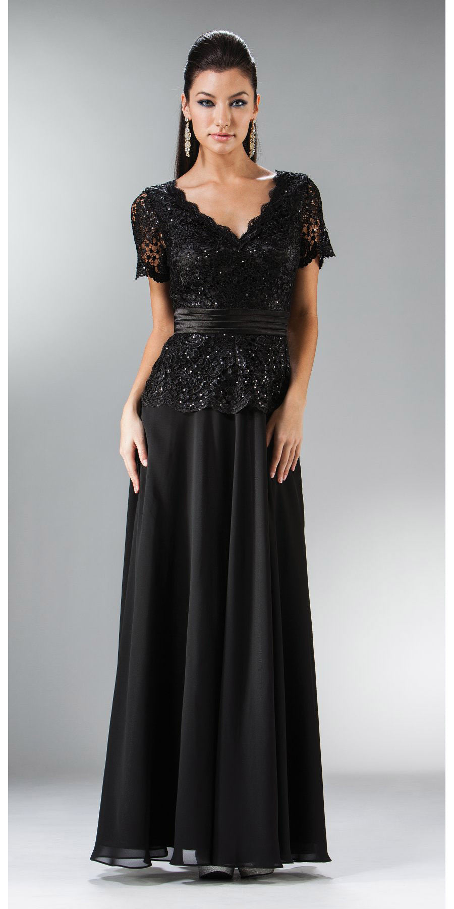 LIQUIDACIÓN - Cinderella Divine 1452 - Vestido largo negro con top de encaje y cuello en V (Talla 2XL)